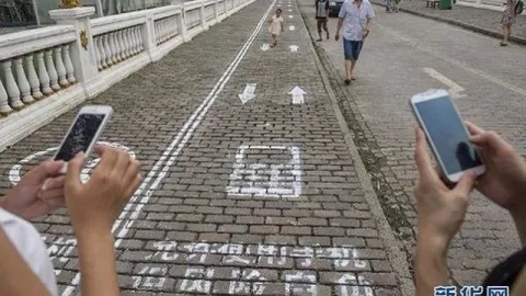 Crean el “primer carril smartphone” del mundo 
