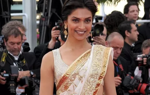 Actriz de Bollywood lanza contra-ataque