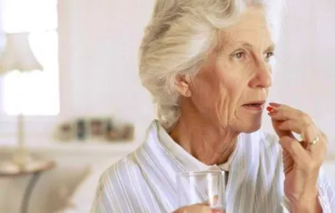 Advierten que el uso de benzodiazepinas aumenta el riesgo de Alzheimer