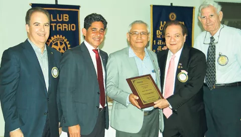 Club Rotario de Panamá entregó  reconocimiento