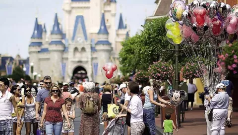 Panameños invierten $1,600 para ir a Disney