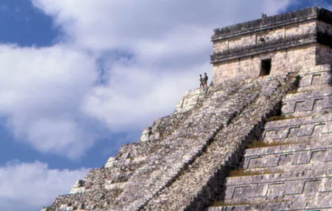 La civilización maya resucita en París