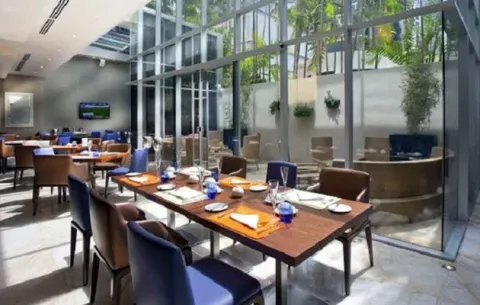 Chef fusiona toda su experiencia en restaurante nuevo #VIDEO