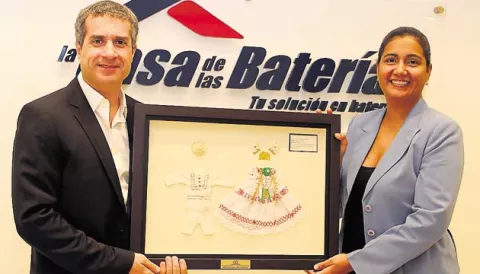 La Casa de las Baterías hace aporte a Casa Esperanza