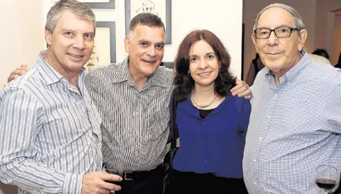 Inauguración de colectiva sobre el Canal
