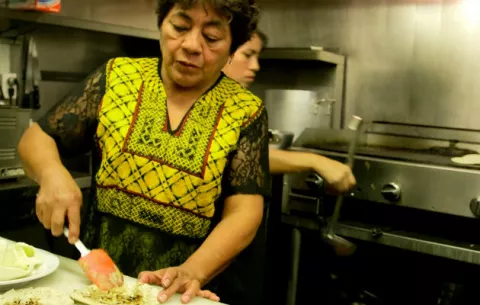 Productos latinos llegan a la mesa de Acción de Gracias de los anglosajones