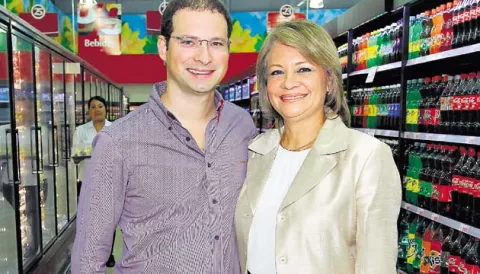 Apertura de sucursal del Súper 99