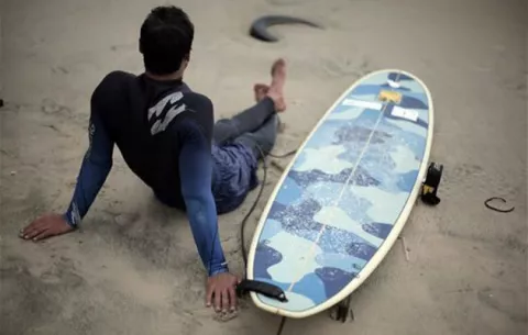 Surfear en Gaza, para valientes entre valientes