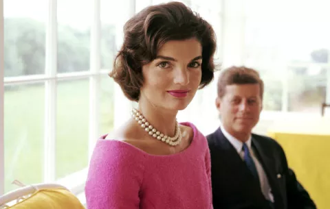 Subastan notas, dibujos, postales y fotos de Jacqueline Kennedy