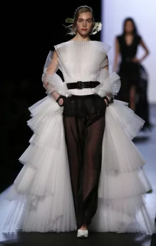 Con amor desde París: pantalones y faldas de moda