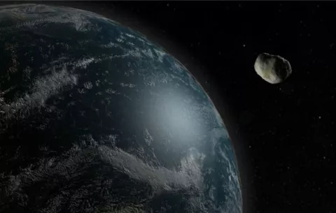 La NASA descubre una pequeña luna en el asteroide que "rozó" la Tierra