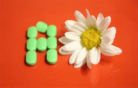 ¿Los fabricantes de suplementos naturales nos engañan? Explota escándalo
