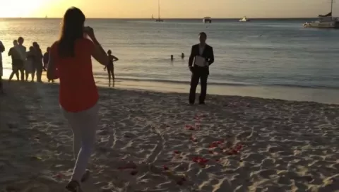 #VIDEO: Pidió matrimonio a su novia durante 365 días 