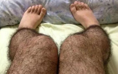 Crean leggings peludos para ahuyentar a pervertidos