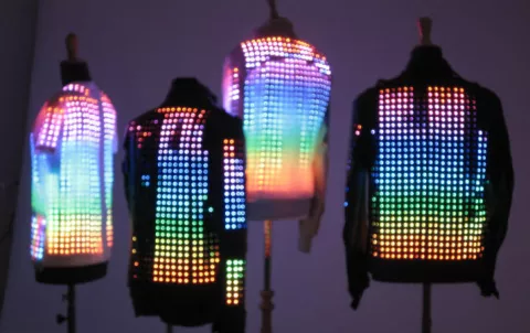 La nueva tendencia ‘techie’ que ilumina la moda