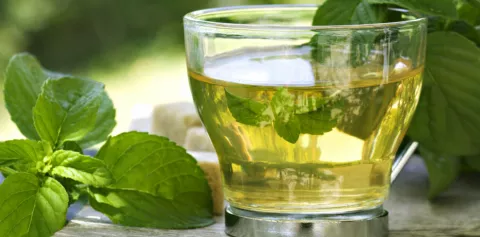 El té verde puede dificultar la digestión de los hidratos de carbono
