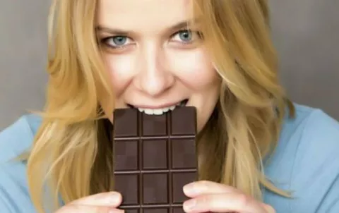 ¿Es posible que un truco mental ayude a reducir los antojos?