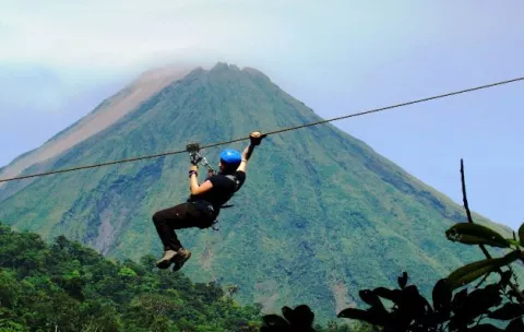 Costa Rica, un destino más accesible a los panameños