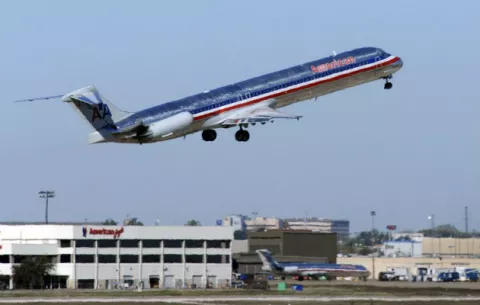 Chilenos compran pasajes de American gratis por error