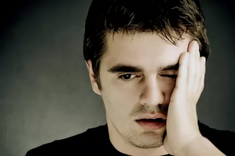 Conoce la posición sexual más peligrosa para el hombre