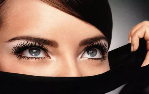 4 trucos de belleza para lucir unas pestañas más largas