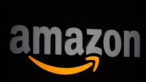 Amazon demanda por comentarios falsos 