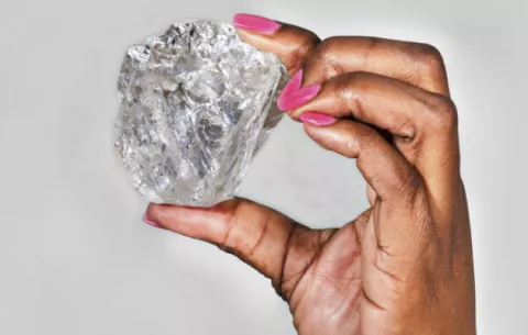Encuentran en Botswana el segundo diamante más grande del mundo