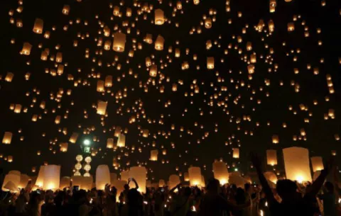 Cancelan vuelos en Tailandia por festival de faroles 