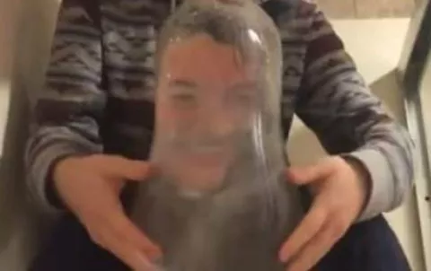 El 'condom challenge' es la nueva moda viral en Internet