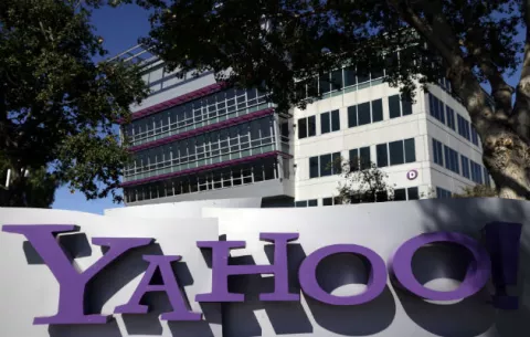 Yahoo se plantea vender su negocio central de internet