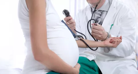 Científicos descubren cómo retrasar el parto prematuro