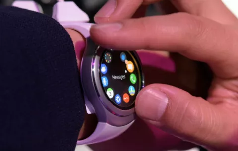 Prohíben en Japón llevar "smartwatches" a los exámenes de selectividad