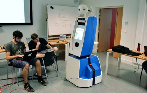 Robot  "Spencer" guiará  a los pasajeros de KLM en el aeropuerto de Ámsterdam