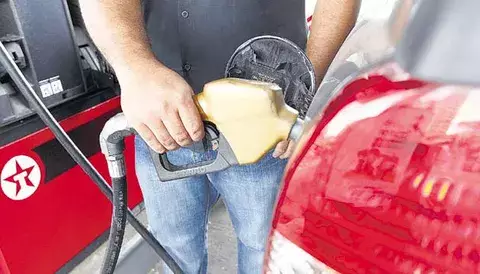 Establecerán colores uniformes para los combustibles de expendio