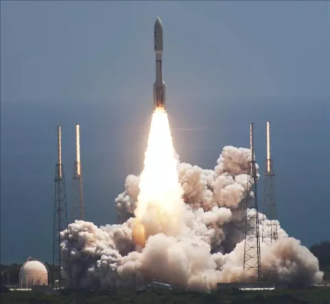 Juno se convierte en la nave impulsada por energía solar que llega más lejos