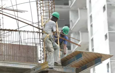 Predomina construcción de apartamentos