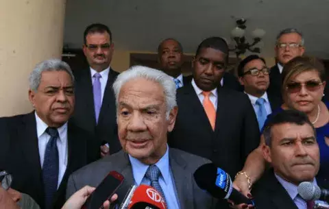 Defensa de Ricardo Martinelli pide respetar los plazos