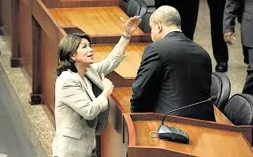 'Asamblea debe cumplir su rol en caso de magistrados', Ana M. Gómez