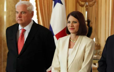 Exprimera dama Marta de Martinelli teme por la vida de su esposo