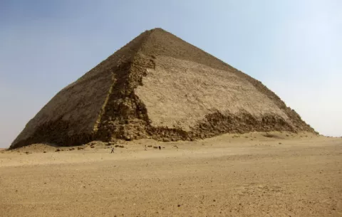 Partículas podrían destapar misterios sobre las pirámides