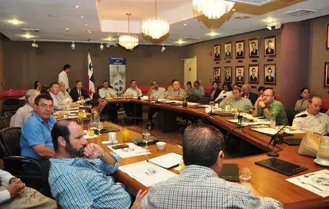Seguros y reaseguros solicitan mayor supervisión