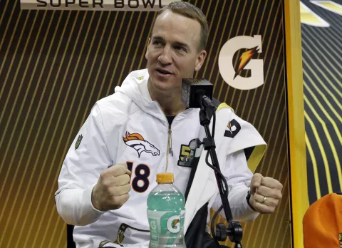Manning se roba  los 'spotlights'  