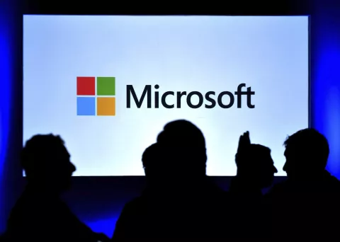 A pesar de la baja  en sus ingresos, Microsoft logró superar las expectativas 