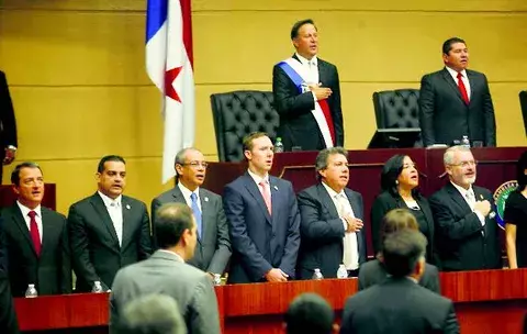  "Ministers do not measure up", after 20 months in office