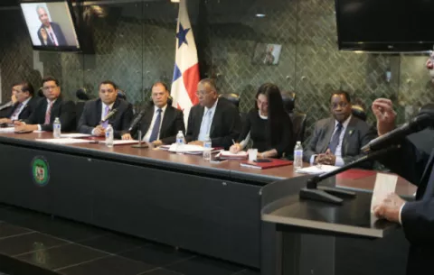 Entrevistas a candidatos a Defensor del Pueblo inician el lunes