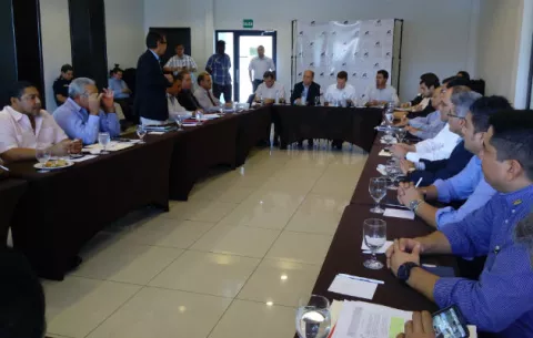 Transportistas de carga y Gobierno logran acuerdo en tres puntos