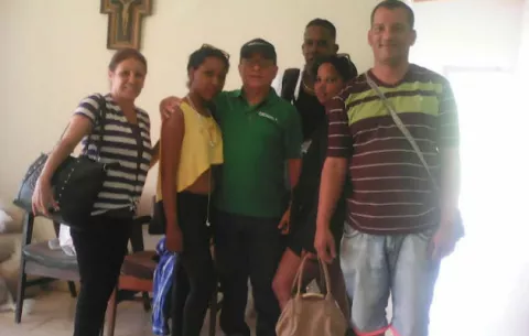 Saldrá primer grupo de cubanos, asegura gobernador de Chiriquí