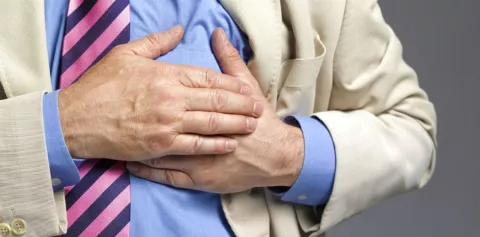 ¿Sufres de problemas cardiovasculares? Esto es lo debes hacer para prevenir un ataque al corazón