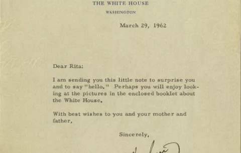 Venden carta de  John F. Kennedy a niña que lo admiraba