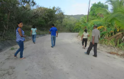 Exigen mejor carretera en la comunidad de Mosquitero